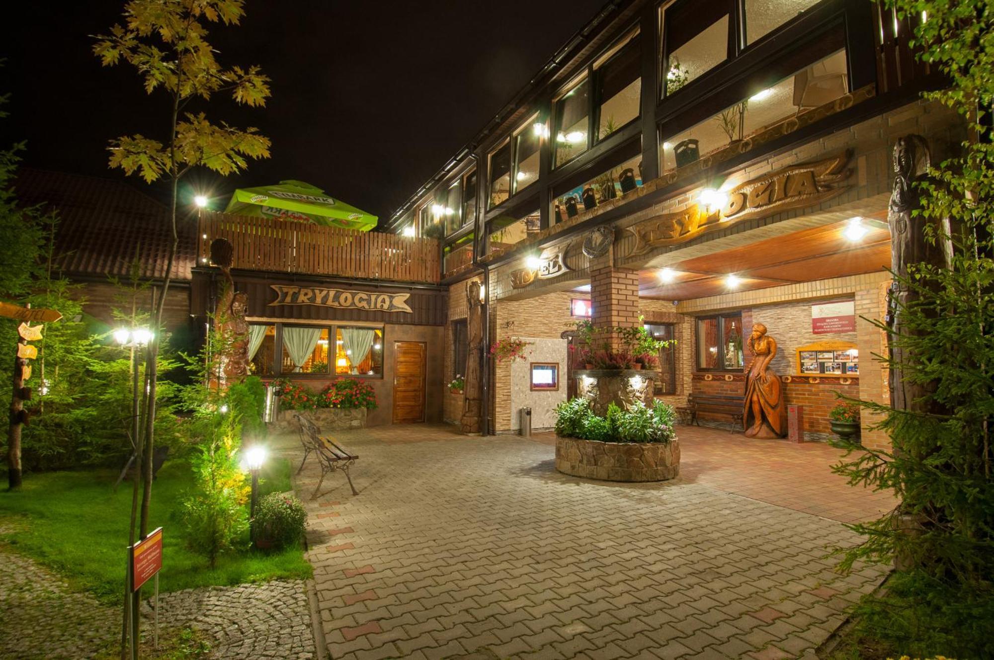 זילונקה Hotel Trylogia מראה חיצוני תמונה